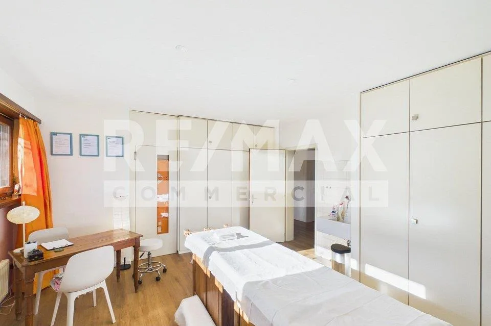 Ampio ufficio rinnovato a Breganzona – ideale per studio profession... – Foto 8 von 13