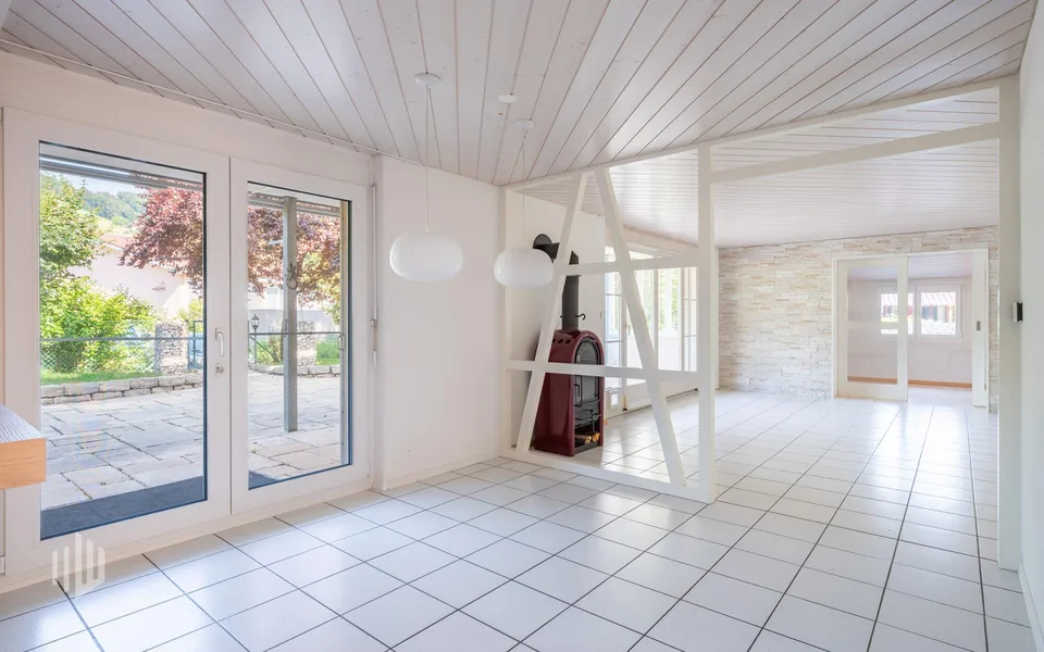 ImmoWyss -  Grosszügige 5,5-Zimmer Gartenwohnung an ruhiger Lage