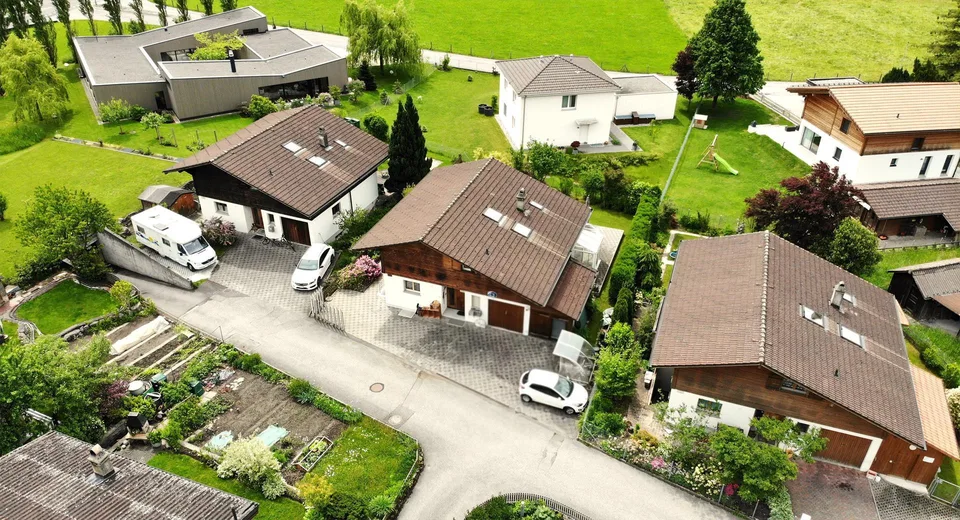 Freistehendes 7.5-Zimmer-Einfamilienhaus mit Einliegerwohnung