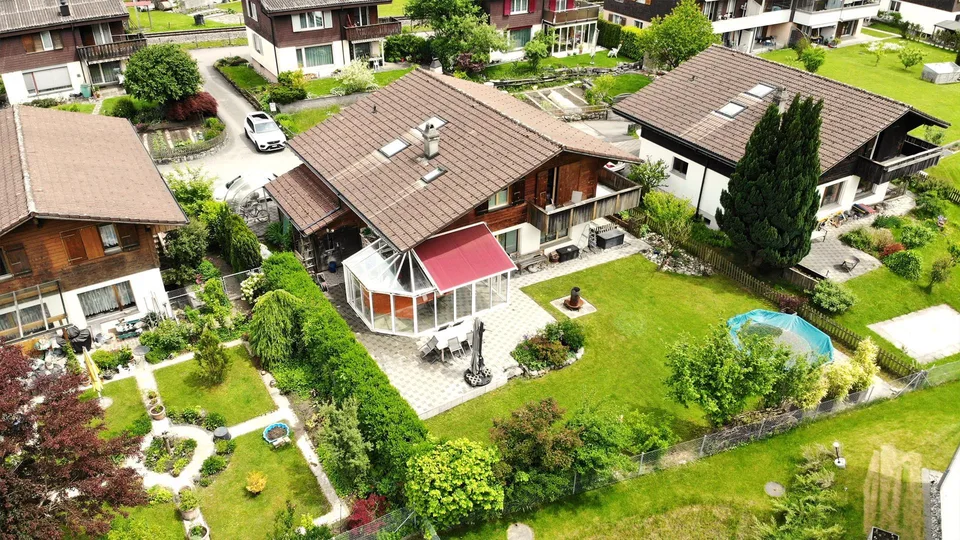 Freistehendes 7.5-Zimmer-Einfamilienhaus mit Einliegerwohnung