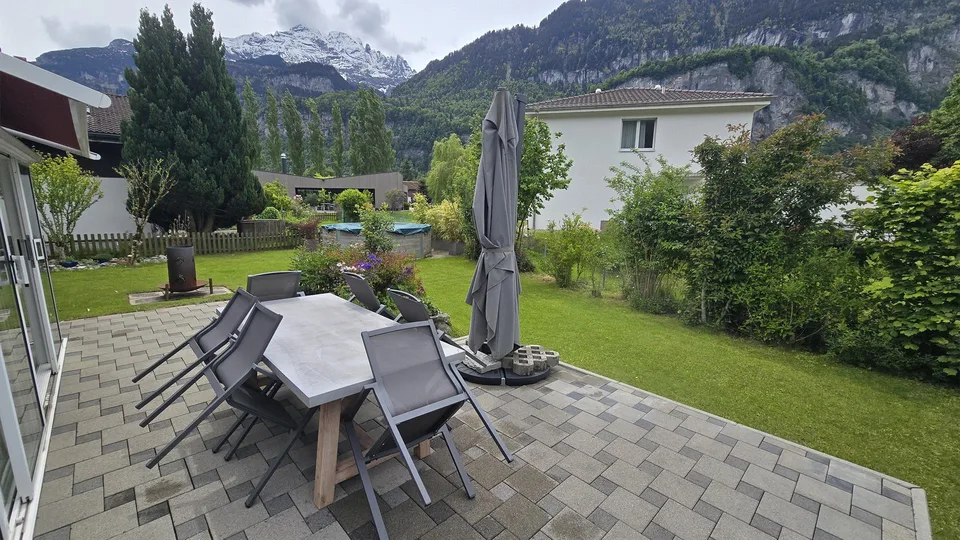 Freistehendes 7.5-Zimmer-Einfamilienhaus mit Einliegerwohnung – Foto 17 von 26