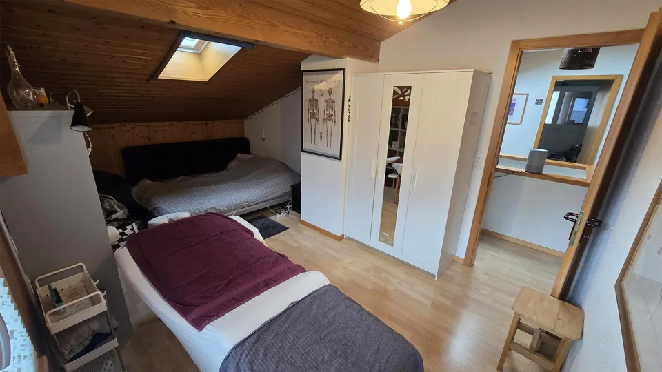 Freistehendes 7.5-Zimmer-Einfamilienhaus mit Einliegerwohnung – Foto 14 von 26