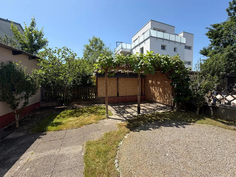 5-Zimmer-Reiheneckhaus mit Wintergarten in Birsfelden kaufen