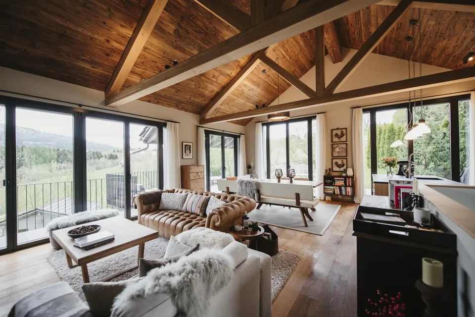Exklusives Landhaus mit Privatsphäre, viel Land und Weitsicht