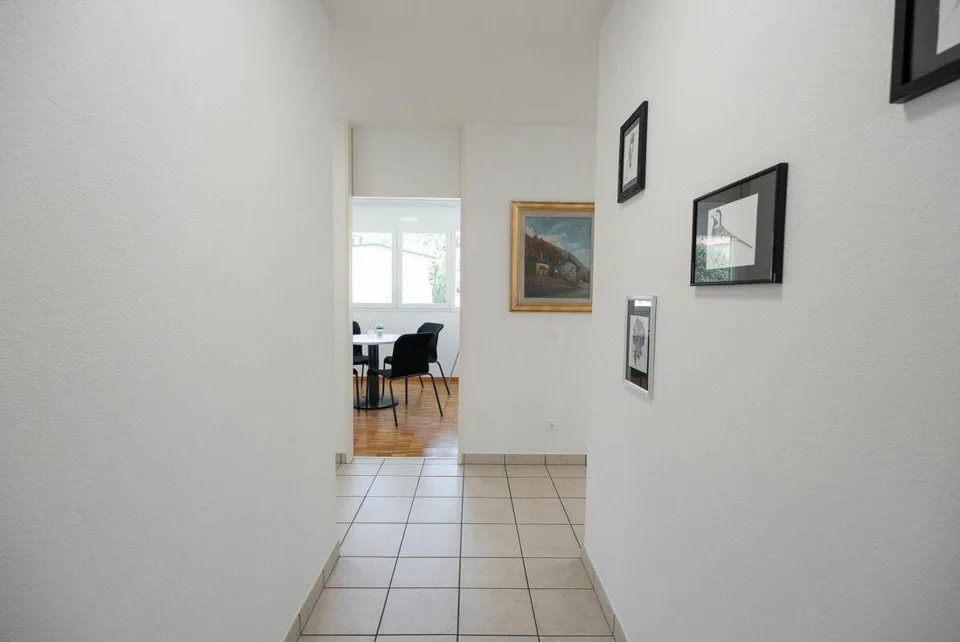 Vendiamo grande appartamento 5.5 locali al secondo piano – Foto 9 von 15