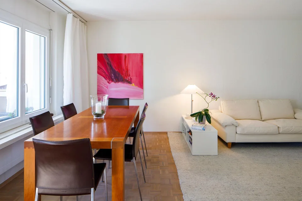 Grosszügige, gepflegte und ruhige 3.5 Zimmer-Eigentumswohnung