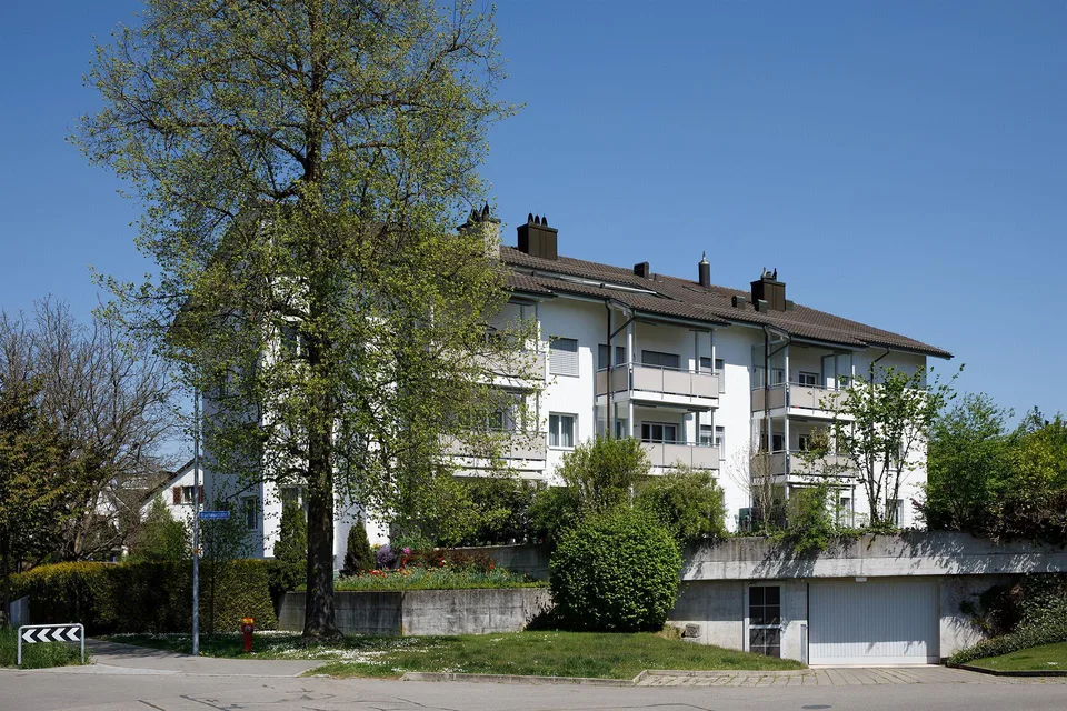 Grosszügige, gepflegte und ruhige 3.5 Zimmer-Eigentumswohnung