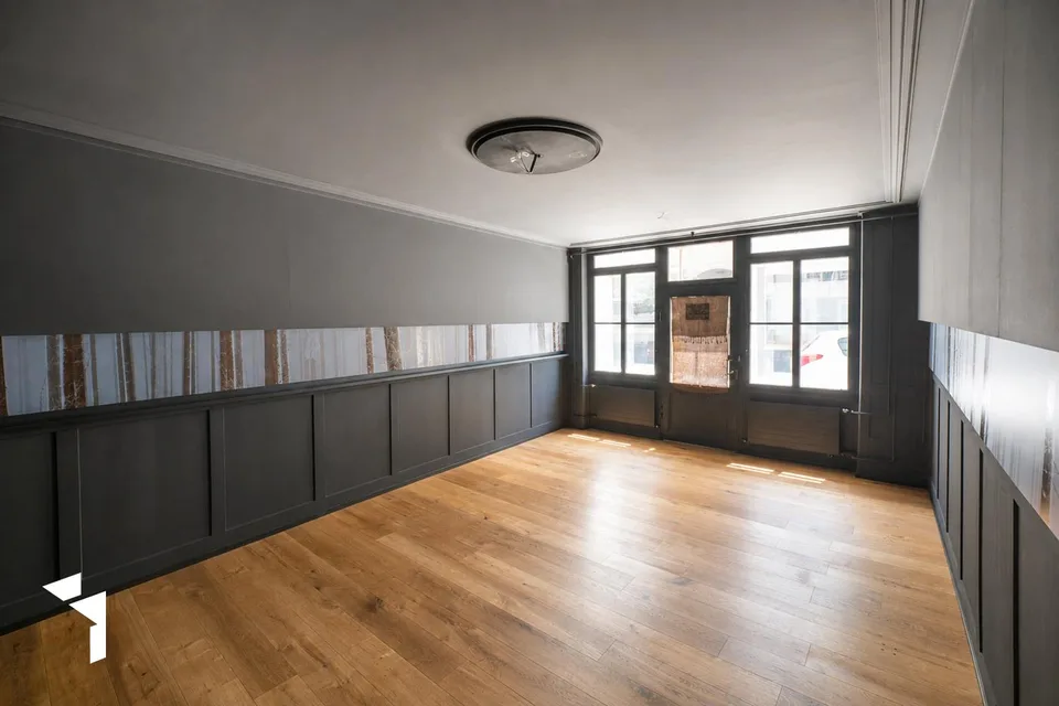 Fehr Immobilien - Wohn- und Gewerbeliegenschaft mit Renovationsbedarf