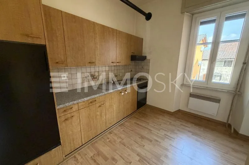 Edificio misto a Preonzo – Casa e locale commerciale
