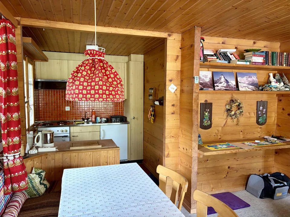 Chalet mit zwei Wohneinheiten im Zentrum von Fiesch