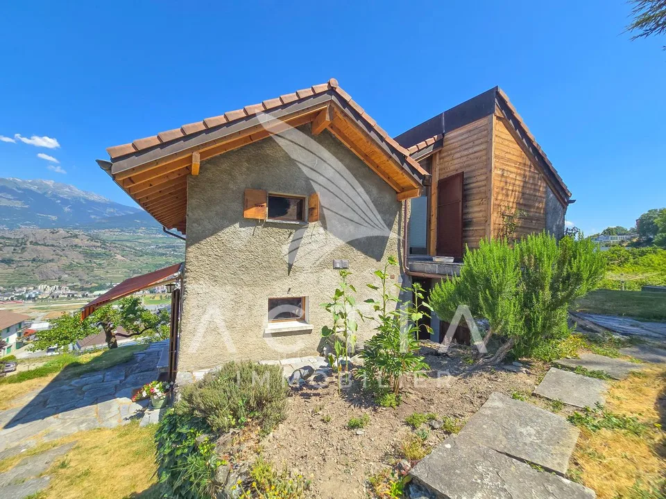 Maison sur 3'613 m2 de terrain avec fort potentiel de valorisation