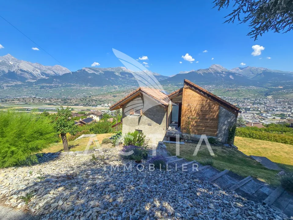 Maison sur 3'613 m2 de terrain avec fort potentiel de valorisation