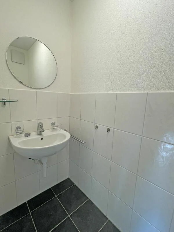Vivere spazioso in una posizione cittadina soleggiata e tranquilla – foto 9 di 15