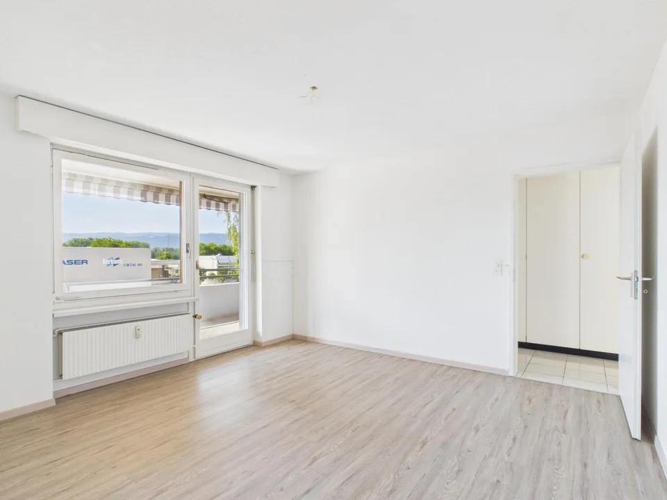 Appartamento familiare di 4,5 stanze con balcone e garage