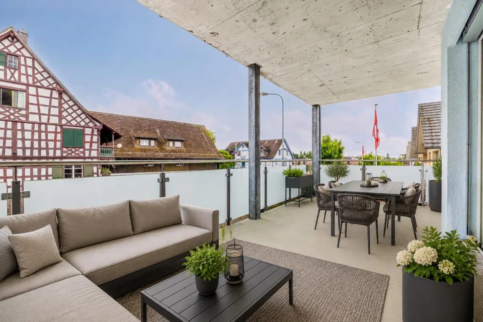 4.5-ZIMMER-WOHNUNG IM 1. OG  MIT GROSSZÜGIGER, GEDECKTER TERRASSE I...