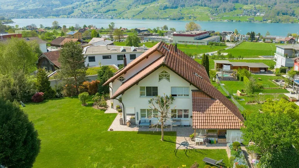 Exklusives Einfamilienhaus an traumhafter Lage dass keine Wünsche o...