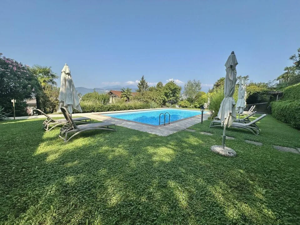 Elegante 3.5 locali con vista lago – Foto 7 von 11