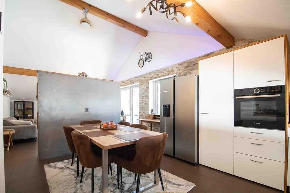 Komplett renoviertes Mehrfamilienhaus mit 3 Wohneinheiten, Garage u... – Foto 9 von 23