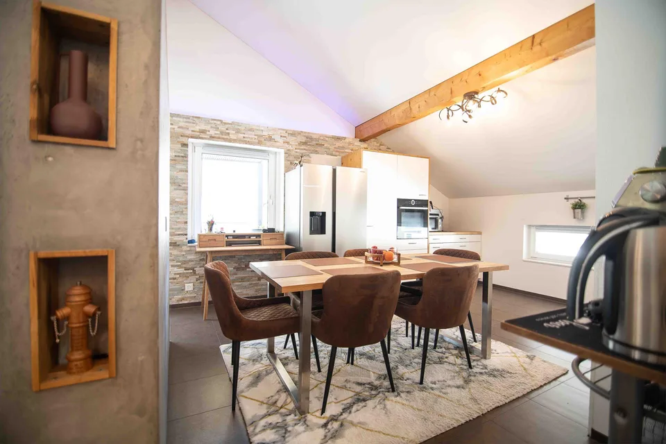 Komplett renoviertes Mehrfamilienhaus mit 3 Wohneinheiten, Garage u... – Foto 8 von 23