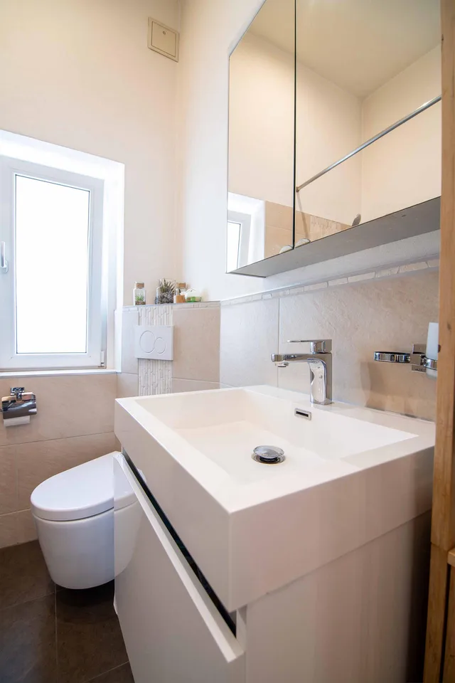 Komplett renoviertes Mehrfamilienhaus mit 3 Wohneinheiten, Garage u... – Foto 16 von 23