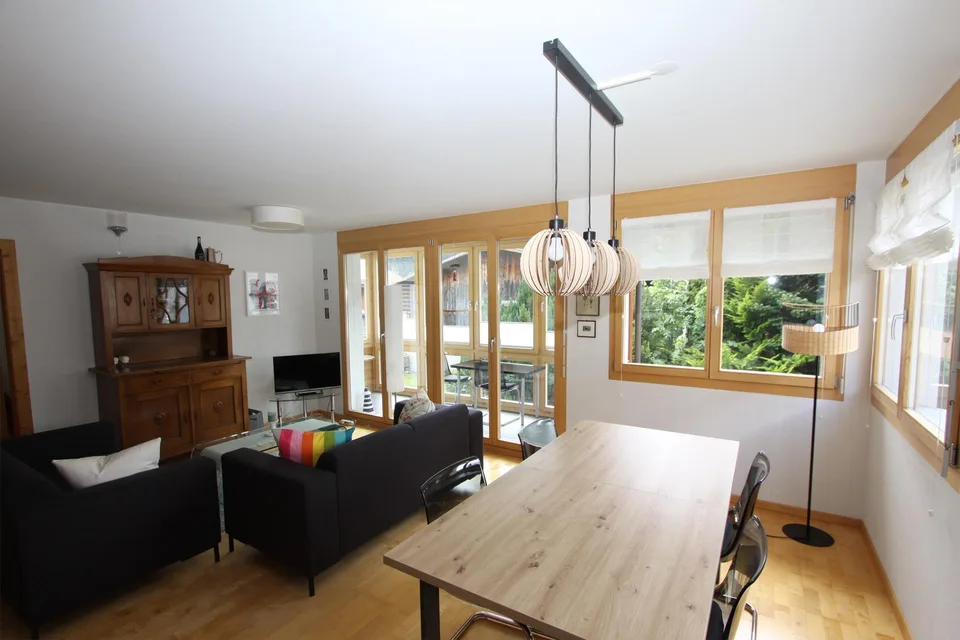 Einladende 4 1/2 Zimmerwohnung in Sedrun