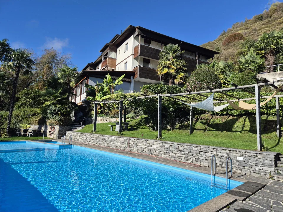 Ferienwohnung mit Zweitwohnsitz, traumhafter Seesicht + Schwimmbad