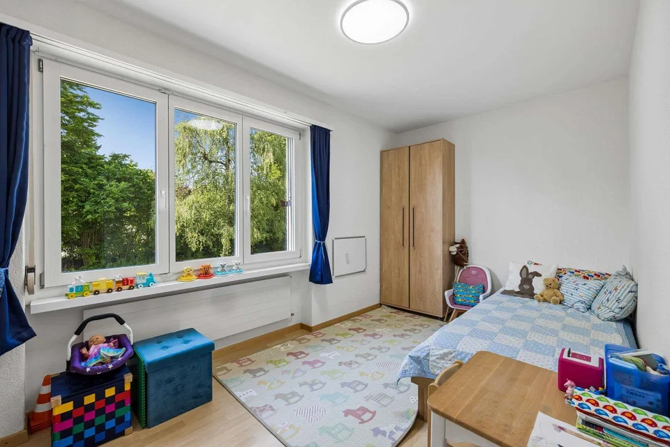Familienfreundliche 5½ Zimmer-Wohnung mit Potenzial in Nürensdorf