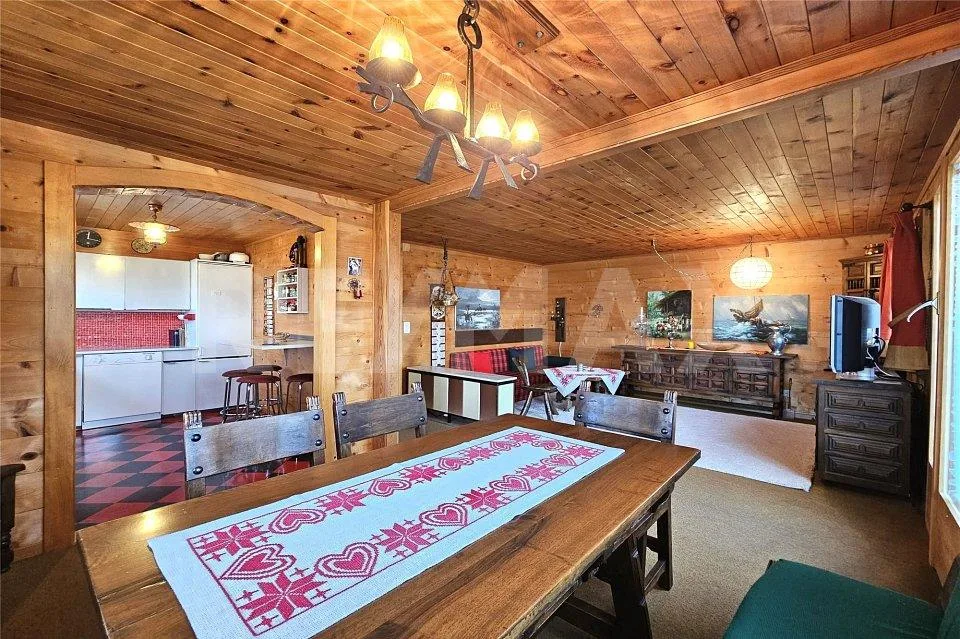 Idylle pur: Traumhaftes Chalet mit Panoramablick in Oberems