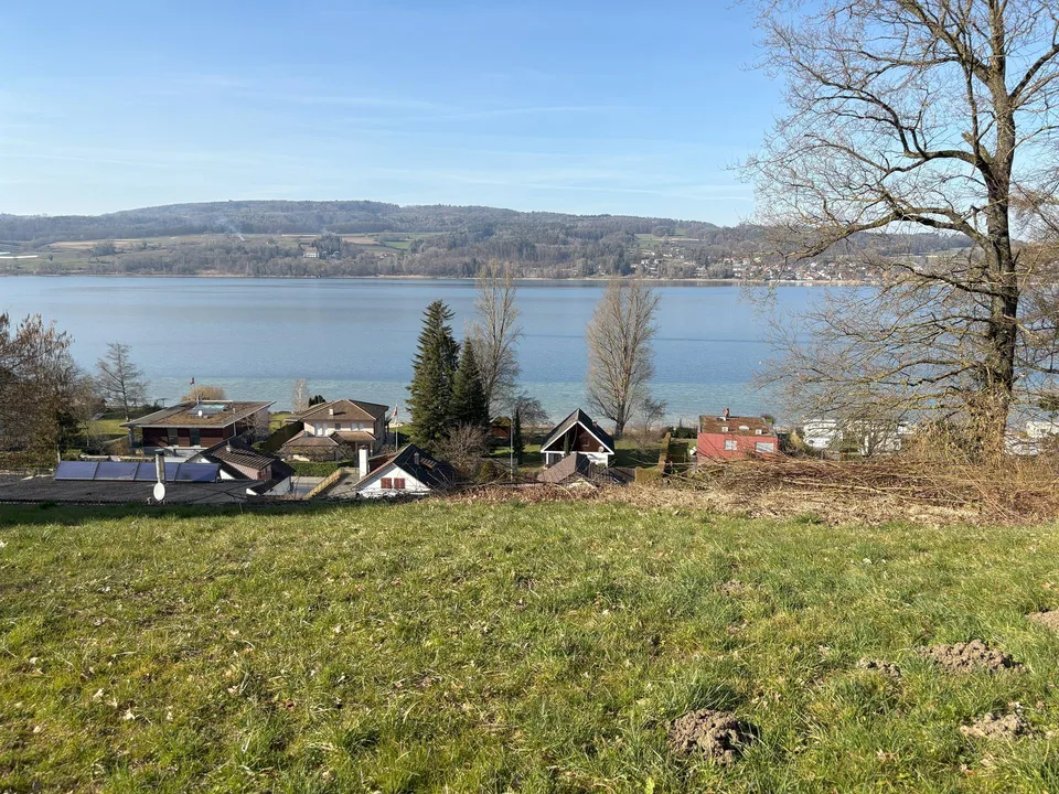Einzigartiges Baugrundstück mit unverbaubarer Seesicht in Steckborn