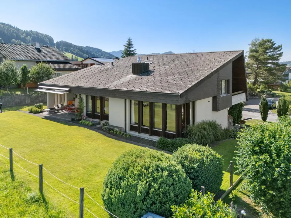 Einmalige Aussichtslage - 6.5‑Zimmer‑EFH in Appenzell