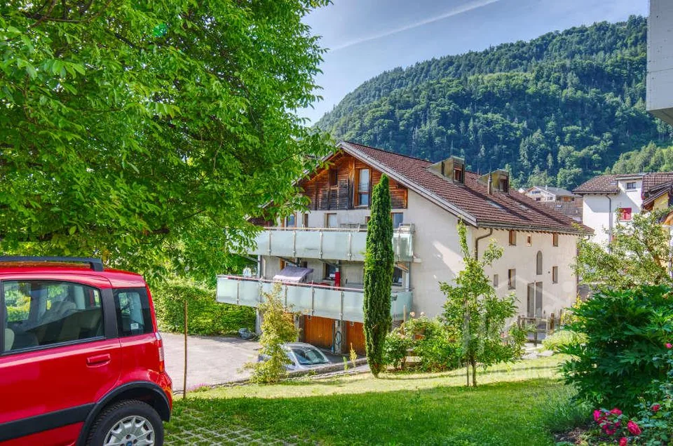 Renditeobjekt mit 4 Wohnungen und Bergblick
