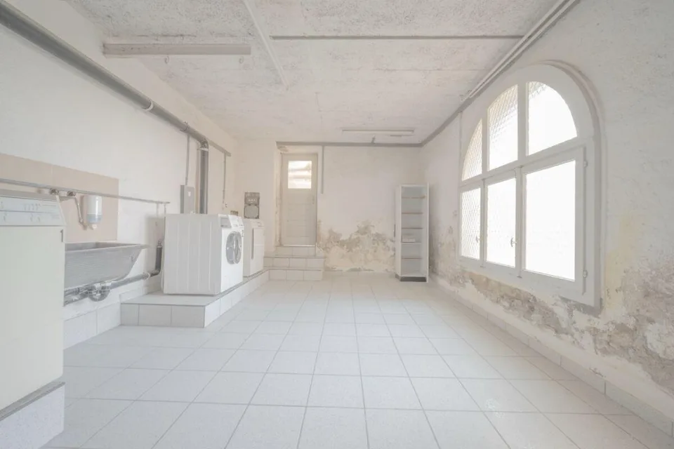 Spacious semi-detached house with unobstructed views and generous i... – photo 13 sur 17