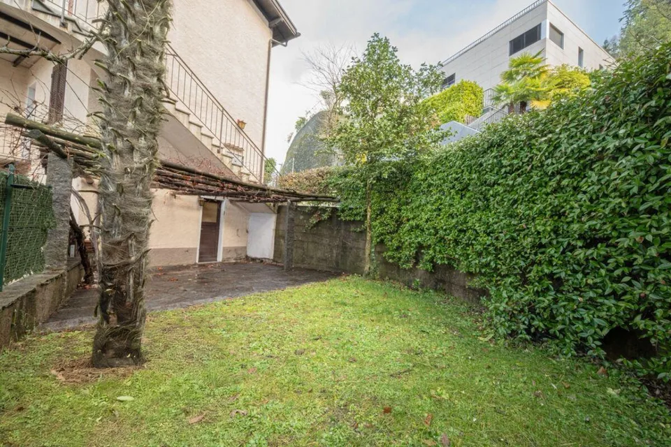 Spacious semi-detached house with unobstructed views and generous i... – photo 16 sur 17