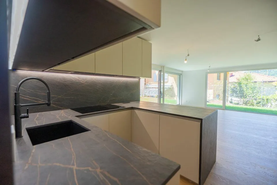 Vendiamo splendide ville design a Cadro – Foto 12 von 25