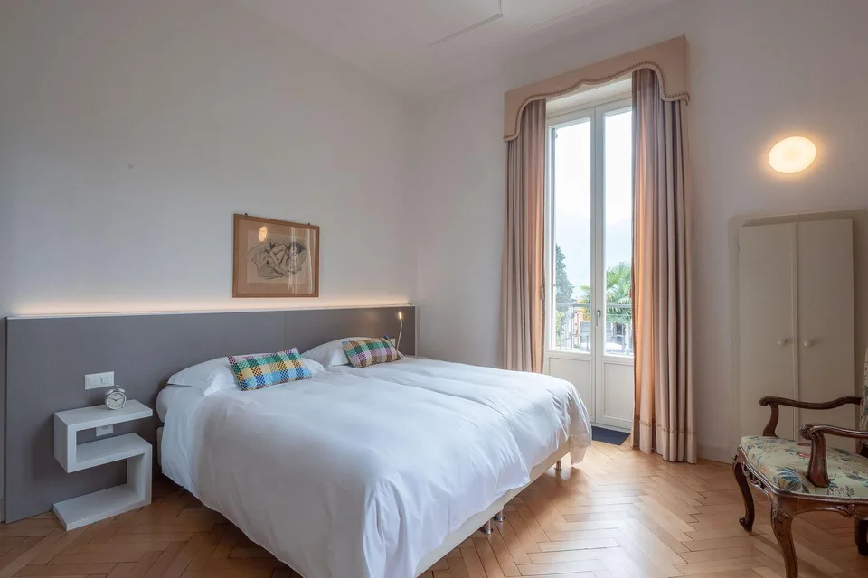 Addolcirsi la vita in una villa storica con enorme terrazza | Gross...