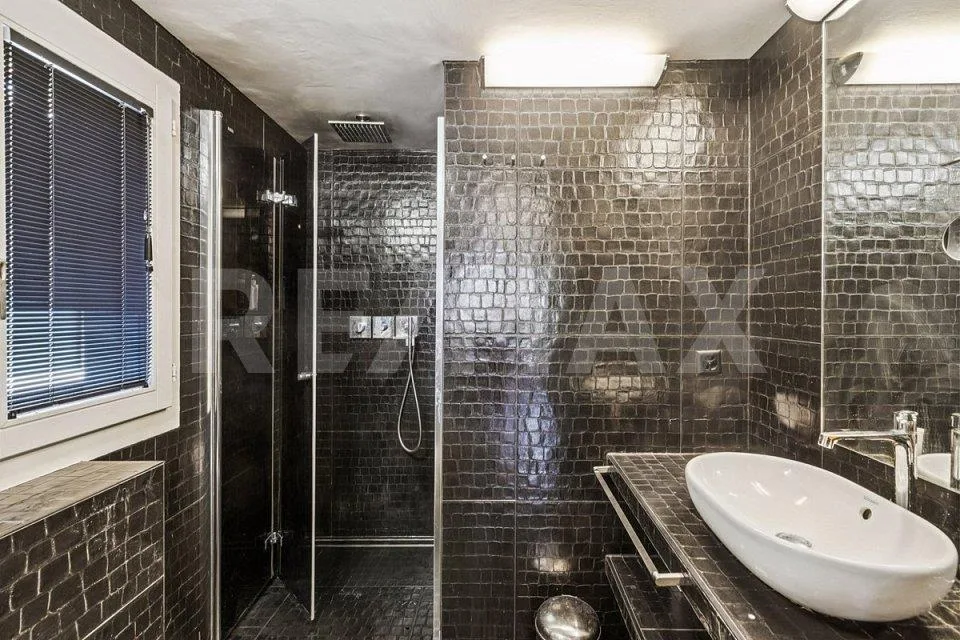 Vernier – Charmante maison de village avec terrasse privative – Foto 6 von 8
