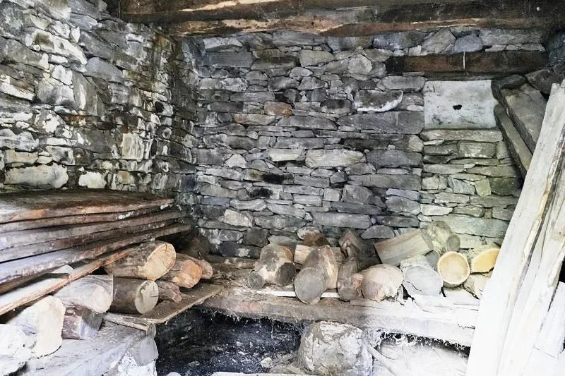 2-Zimmer-Dorfrustico zum Ausbauen / rustico nel nucleo da riatt... – Foto 7 von 7