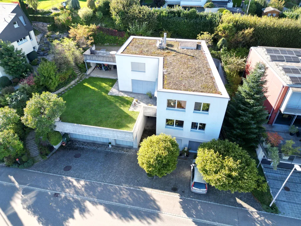 Grosszügiges Einfamilienhaus mit toller Aussicht