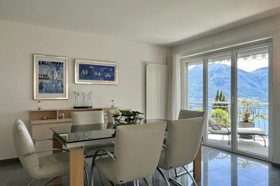 TOP LAGE mit 180° Seesicht - Exklusive Wohnung mit separatem Gästeb...