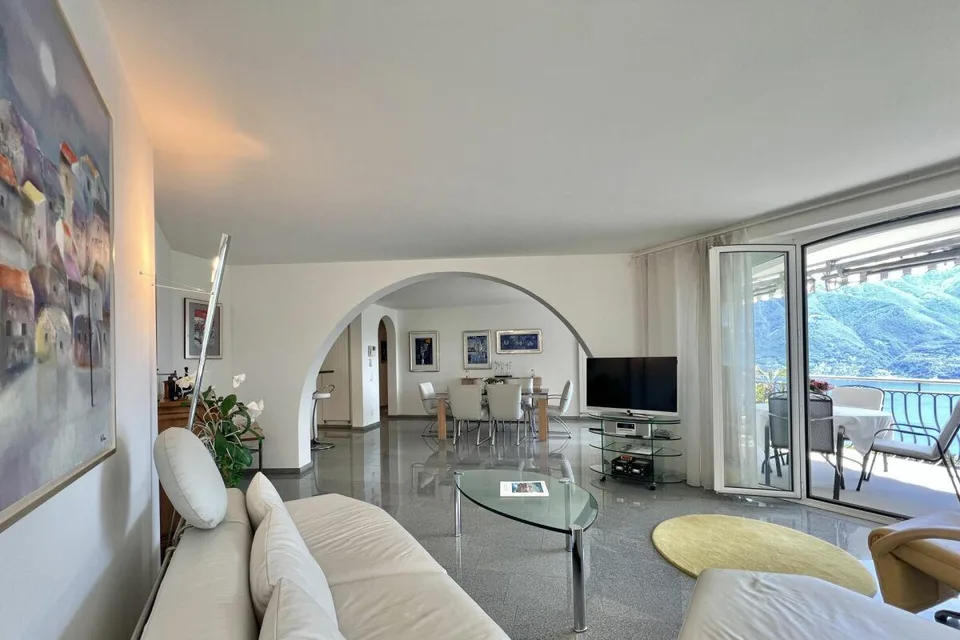 TOP LAGE mit 180° Seesicht - Exklusive Wohnung mit separatem Gästeb...