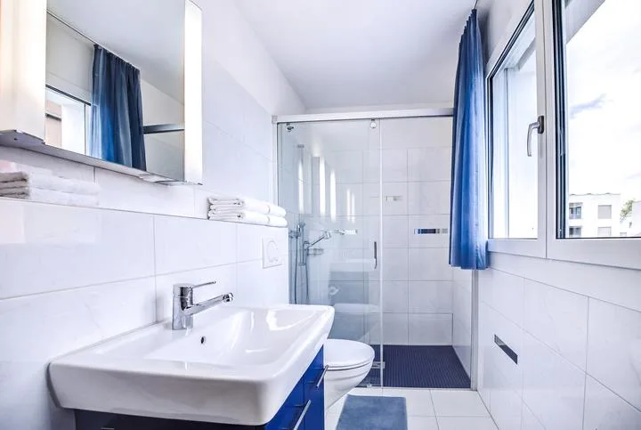 ATMOSFERA MEDITERRANEA A SINS - MODERNA CASA UNIFAMILIARE DA 6,5 CAMERE CON GIARDINO IDILLIACO