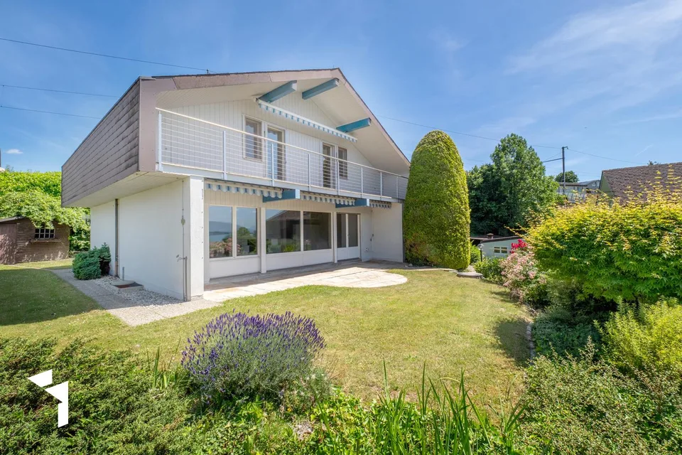 Fehr Immobilien - Gut besonntes 5.5-Zimmer-EFH mit Seesicht