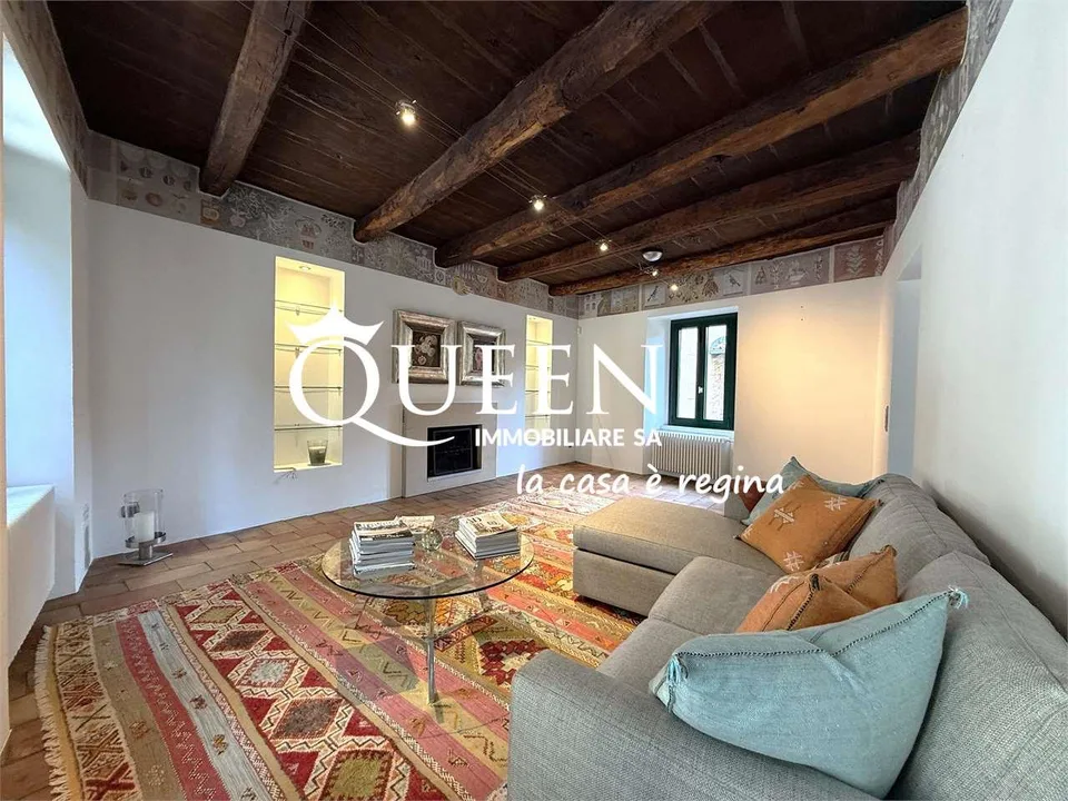 Muzzano: splendida villa di charme 6.5 locali con vista lago e ampio g