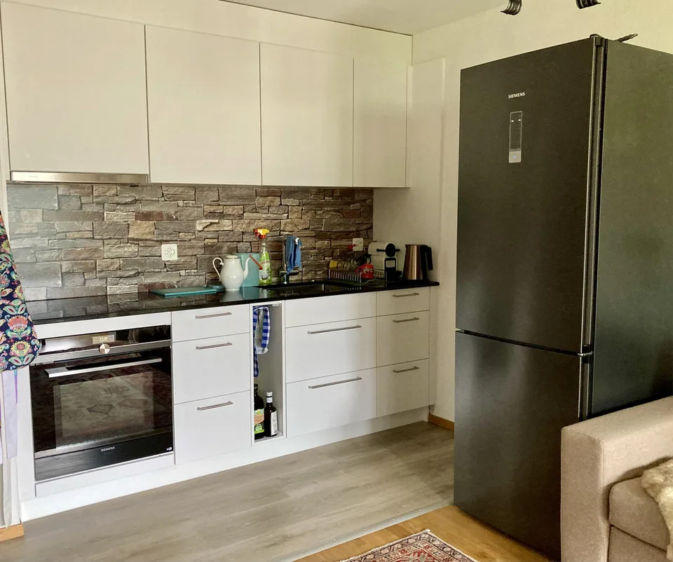 Helle Eck-Wohnung mit Süd-West-Balkon