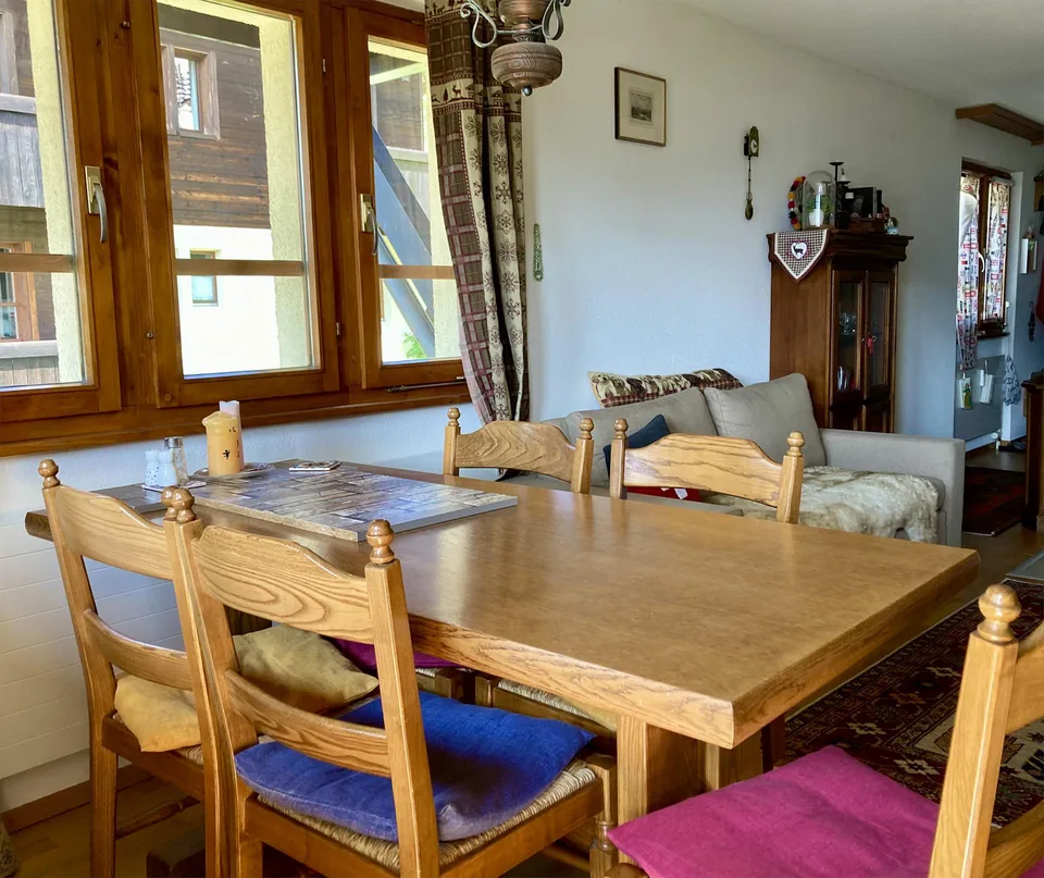 Helle Eck-Wohnung mit Süd-West-Balkon