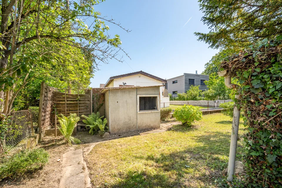 Hübsches Einfamilienhaus mit viel Umschwung und grossem Potenzial