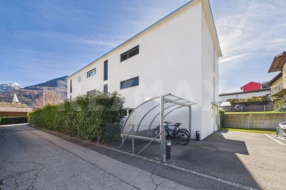 Palazzina moderna di sole tre unità in zona tranquilla