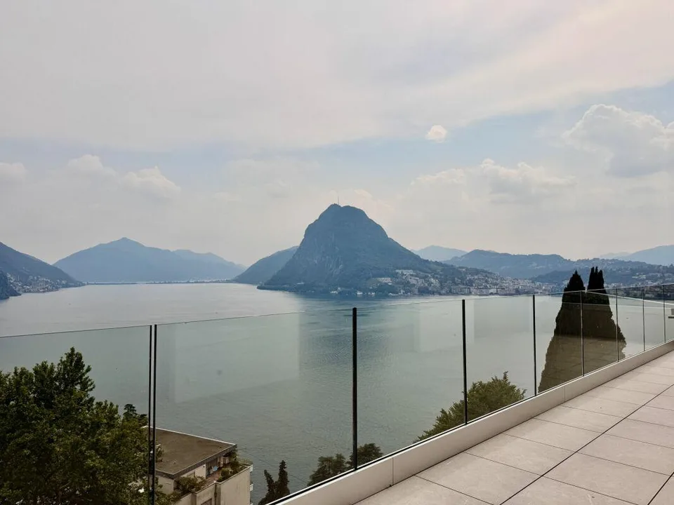 CASTAGNOLA · L'ESCLUSIVITÀ AFFACCIATA SUL GOLFO DI LUGANO