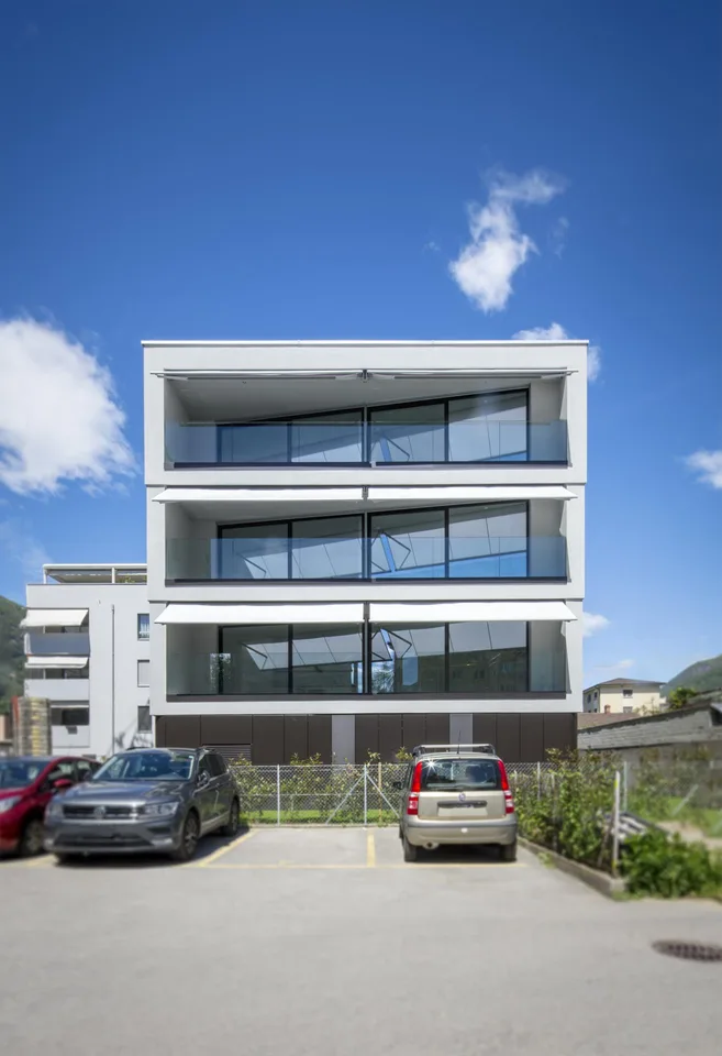 Palazzina Moderna a reddito nel cuore di Bellinzona .