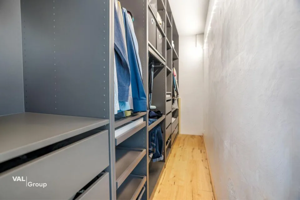 Stilvoll renoviert mit viel Platz und Charme – Foto 9 von 19
